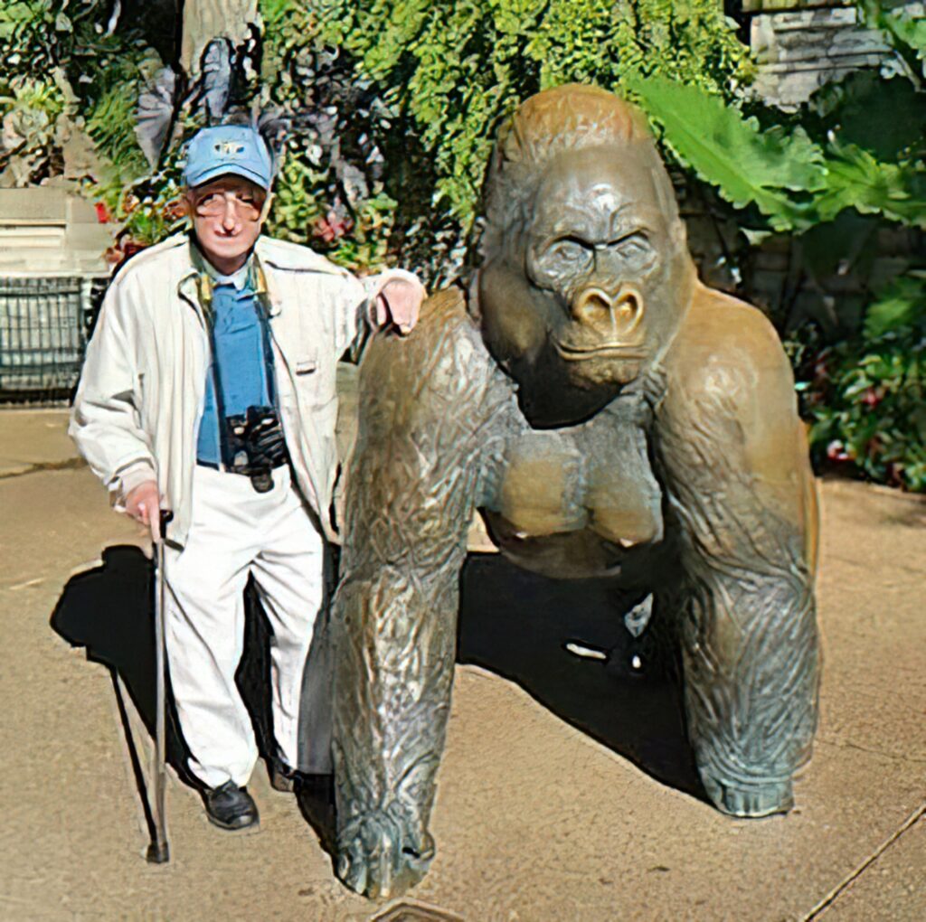 John Peter Roth Gallery | Zoo & Aquarium Video Archive